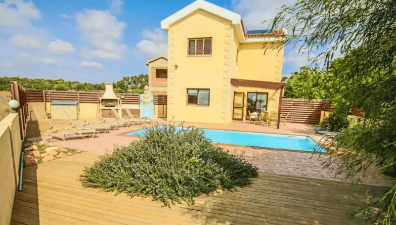 3-bedroom detached house for sale: https://www.bazaraki.com/adv/5786624_3-bedroom-detached-house-for-sale (www.bazaraki.com)