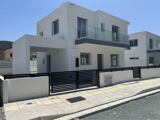 Brand new 3 bedroom detached house at Fasoula: https://www.facebook.com/marketplace/item/645442321649249 (www.facebook.com)