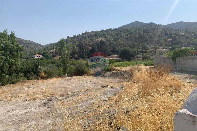 Residential land 1339 m²: https://www.bazaraki.com/adv/5798159_residential-land-1339-m2 (www.bazaraki.com)