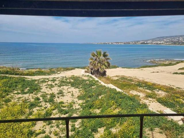 4-bedroom villa for sale: https://www.bazaraki.com/adv/5787805_4-bedroom-villa-for-sale (www.bazaraki.com)