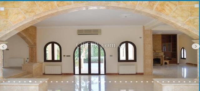 For Sale €1,415,000 House 5 bedrooms Oroklini, Voroklini Larnaca: https://www.offer.com.cy/en/for-sale-1-415-000-house-5-bedrooms-oroklini-voroklini-larnaca/21-735223/ (www.offer.com.cy)