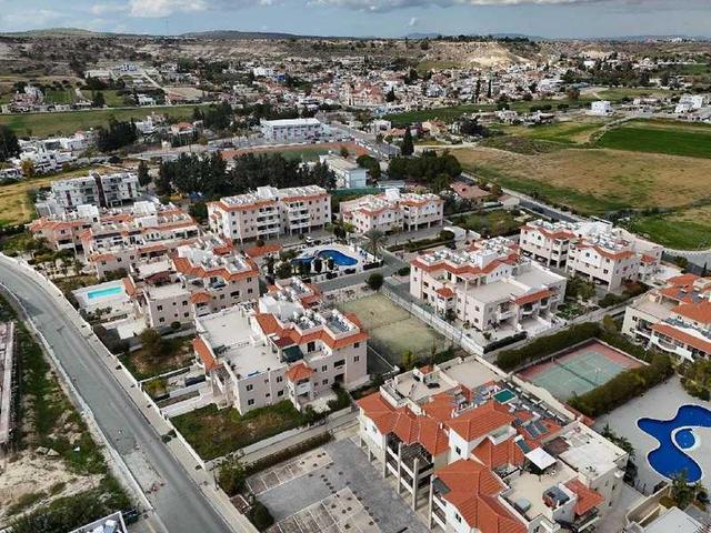 1-bedroom apartment for sale: https://www.bazaraki.com/adv/5798377_1-bedroom-apartment-for-sale (www.bazaraki.com)