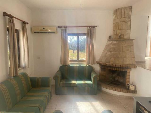 4-bedroom villa to rent: https://www.bazaraki.com/adv/5787886_4-bedroom-villa-to-rent (www.bazaraki.com)