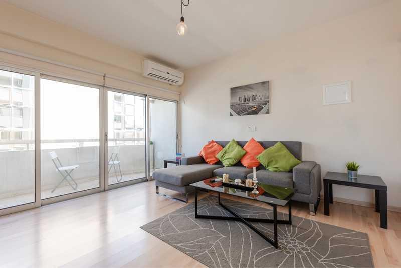 Very spacious studio flat in center limassol: https://www.bazaraki.com/adv/5766191_very-spacious-studio-flat-in-center-limassol (www.bazaraki.com)