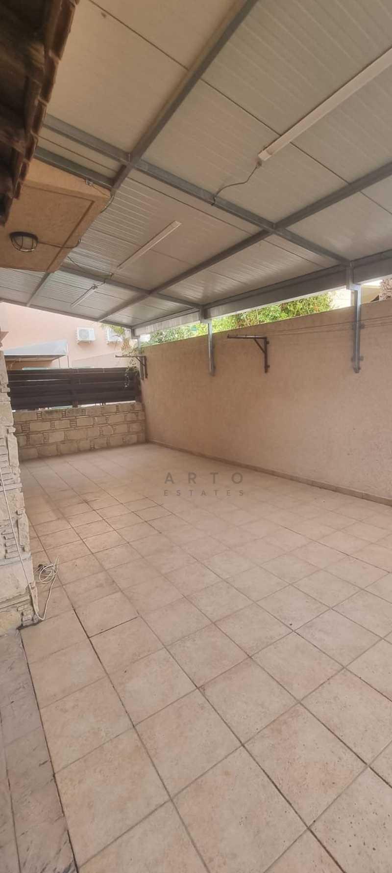  2-bedroom maisonette to rent: https://www.bazaraki.com/adv/5796220_2-bedroom-maisonette-to-rent (www.bazaraki.com)