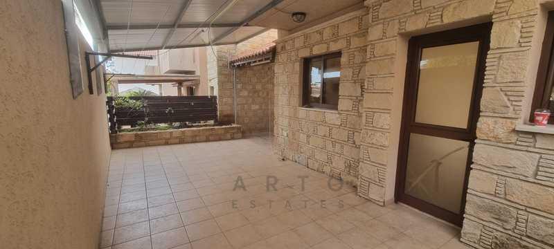  2-bedroom maisonette to rent: https://www.bazaraki.com/adv/5796220_2-bedroom-maisonette-to-rent (www.bazaraki.com)