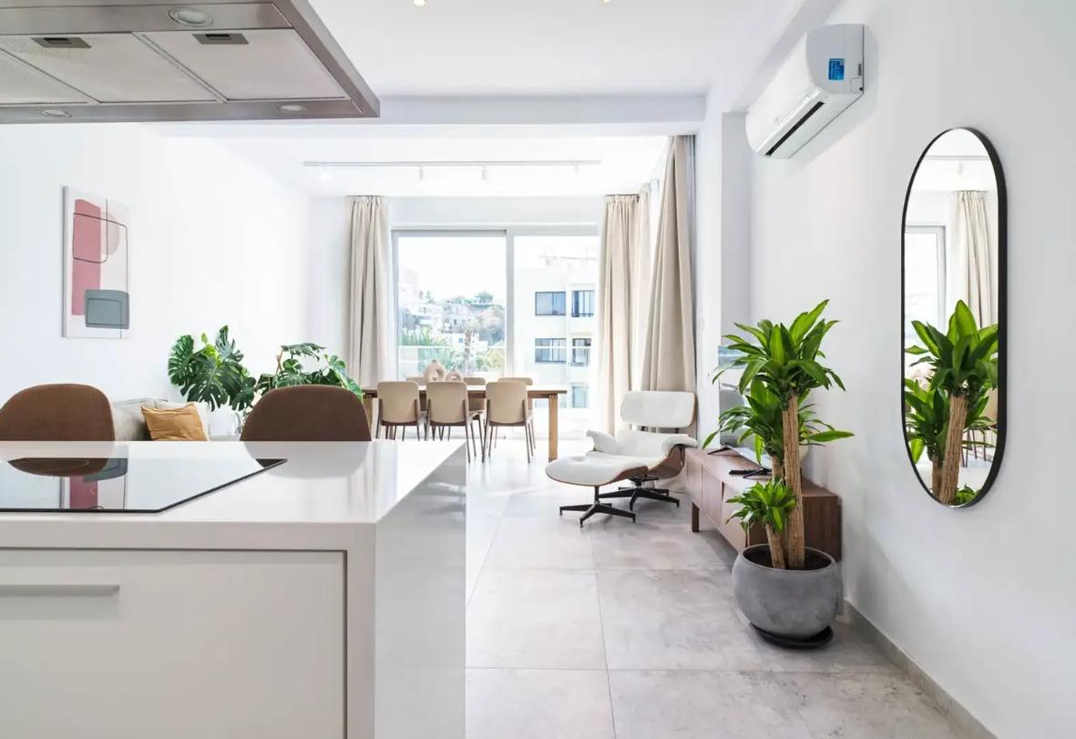 3-bedroom apartment in Paphos №152217: https://dom.com.cy/en/catalog/rent/152217/ (dom.com.cy)