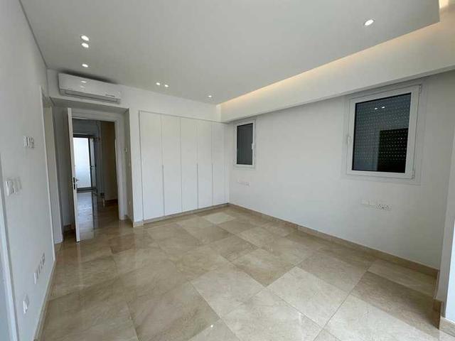  5-bedroom villa to rent: https://www.bazaraki.com/adv/5787190_5-bedroom-villa-to-rent (www.bazaraki.com)