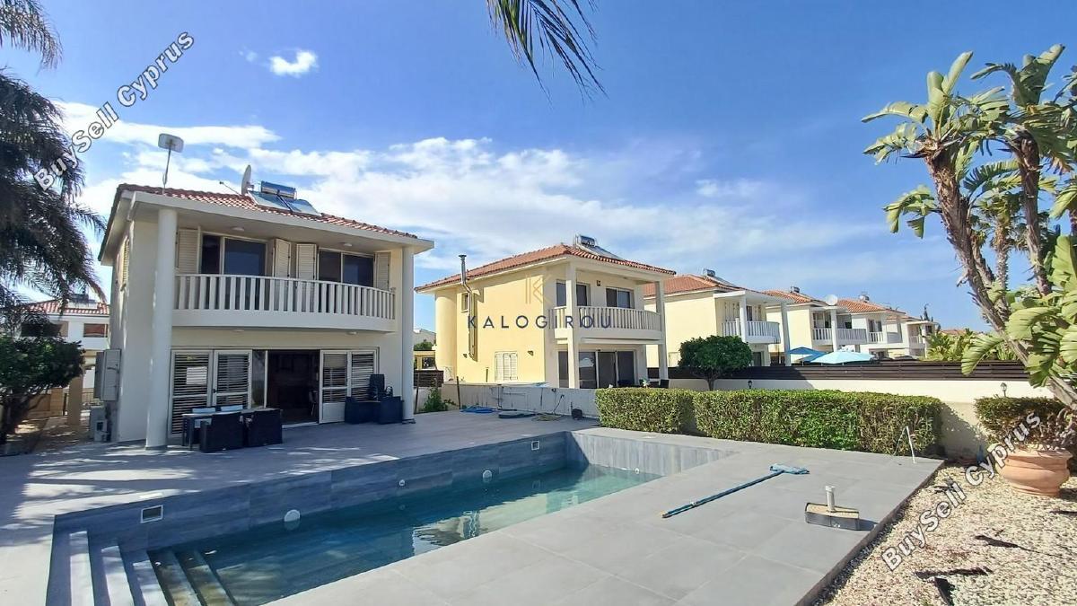 3 Bedroom Detached house for sale in Pervolia, Larnaca: https://www.buysellcyprus.com/property-for-sale/larnaca/pervolia/3-bed-detached-house-for-sale-pervolia-larnaca-1796663.html (www.buysellcyprus.com)