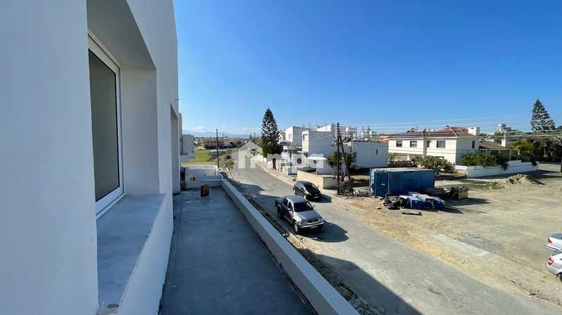 2-bedroom apartment to rent: https://www.bazaraki.com/adv/5786760_2-bedroom-apartment-to-rent (www.bazaraki.com)