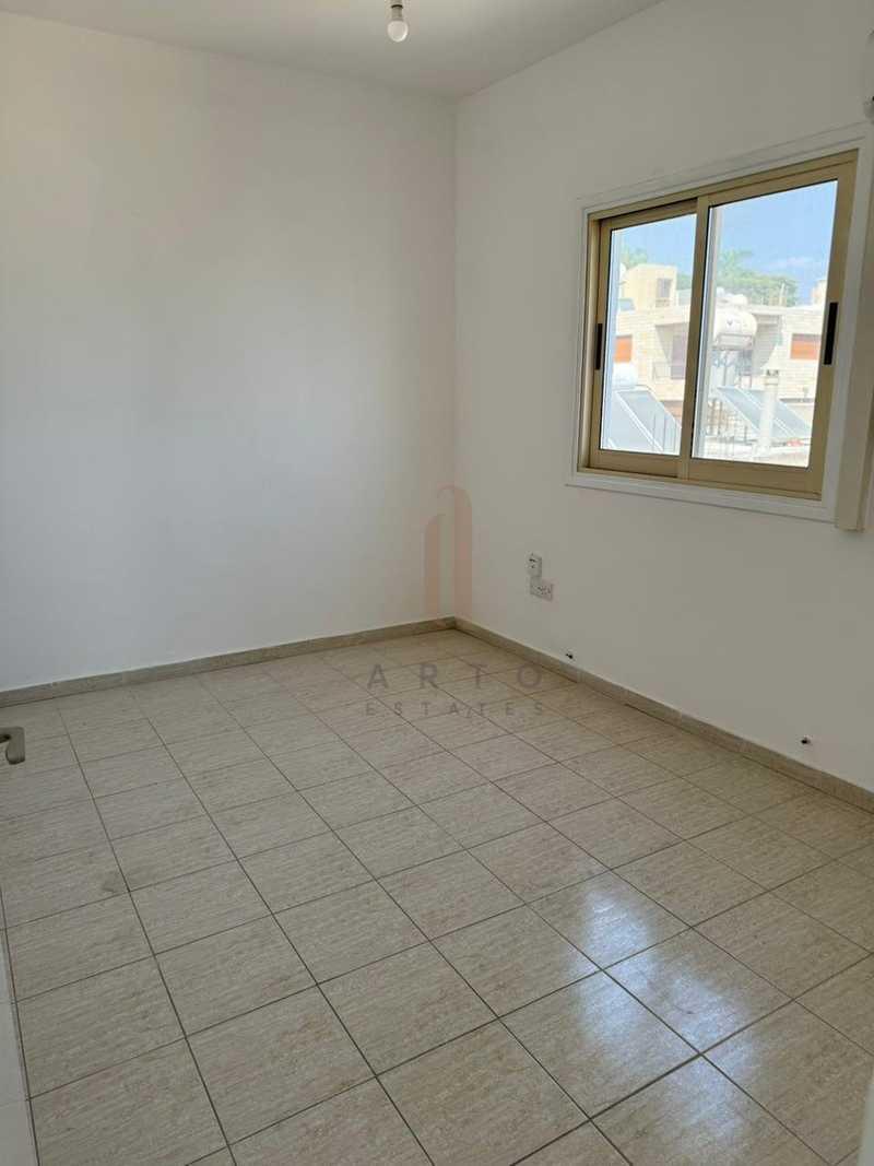  3-bedroom apartment to rent: https://www.bazaraki.com/adv/5796217_3-bedroom-apartment-to-rent (www.bazaraki.com)