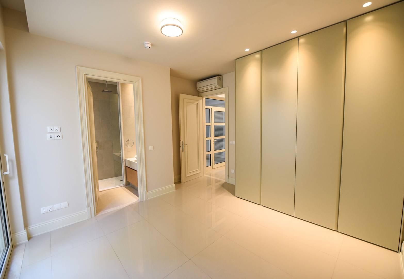 New 5-bedroom villa in Larnaca № 153400: https://dom.com.cy/en/catalog/sale/153400/ (dom.com.cy)