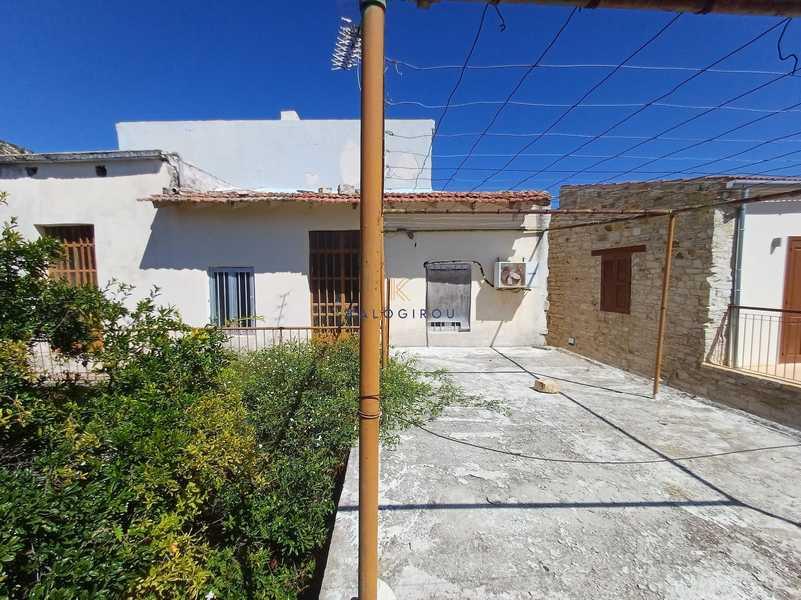 4-bedroom semi-detached for sale: https://www.bazaraki.com/adv/5787352_4-bedroom-semi-detached-for-sale (www.bazaraki.com)