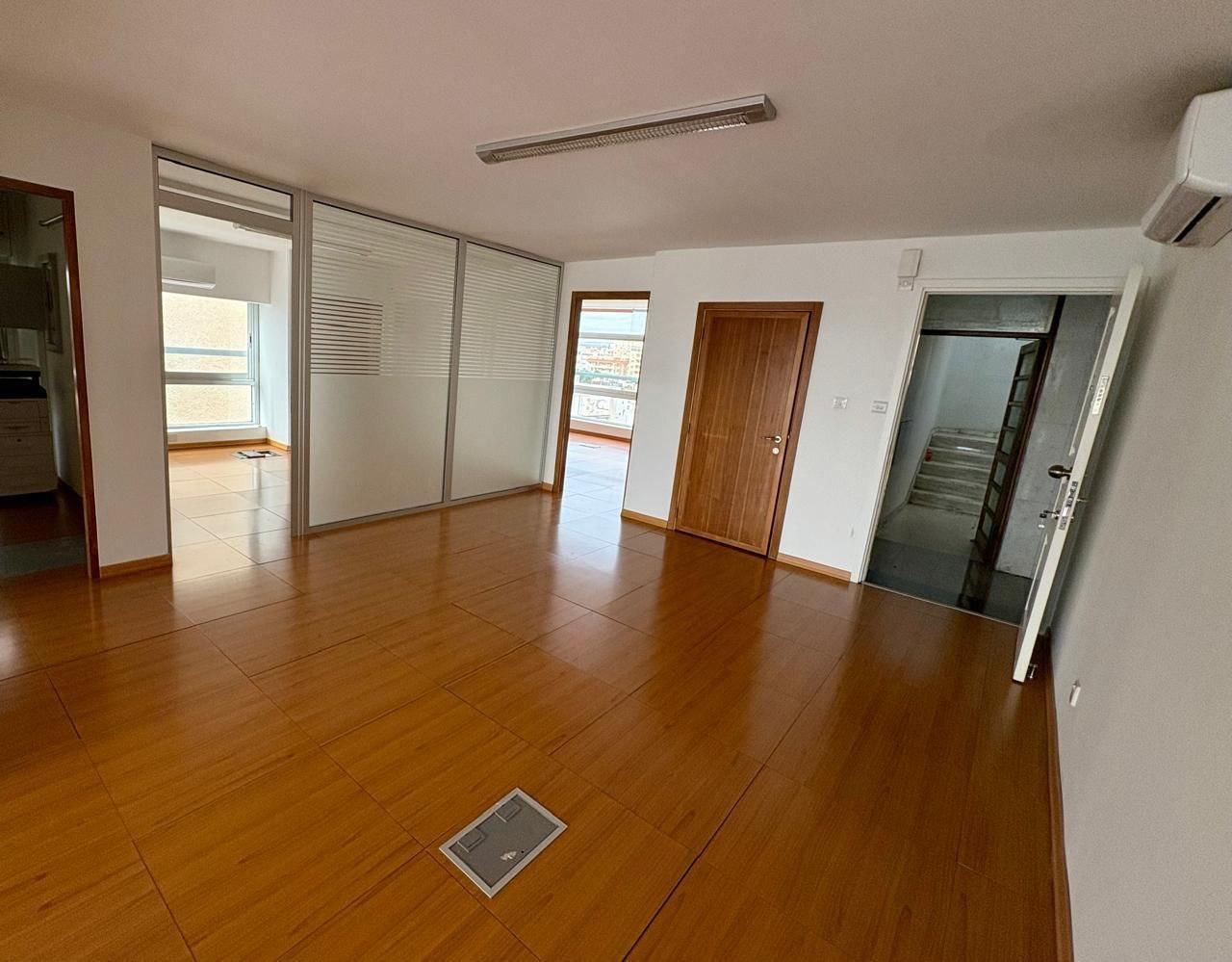 Office in Limassol №153127: https://dom.com.cy/en/catalog/rent/153127/ (dom.com.cy)