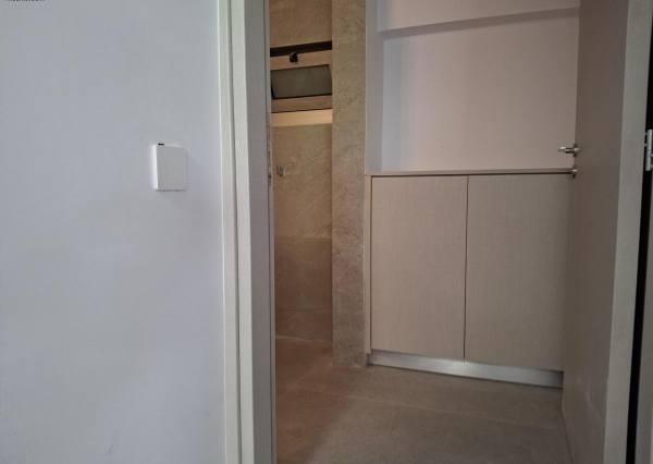 Office for rent fully renovated in 2025: https://www.facebook.com/marketplace/item/1278470384284495 (www.facebook.com)