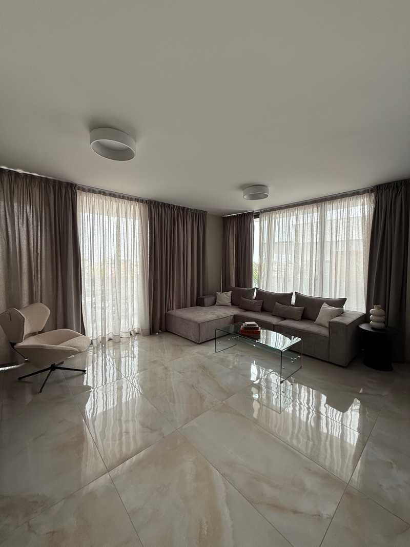 2-bedroom apartment to rent: https://www.bazaraki.com/adv/5793044_2-bedroom-apartment-to-rent (www.bazaraki.com)