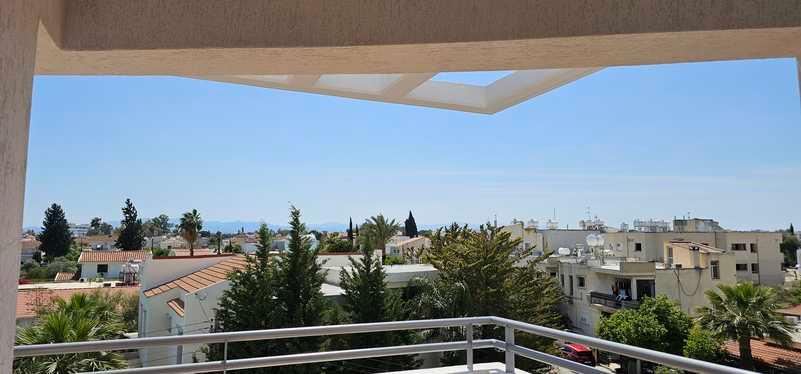 2-bedroom penthouse to rent: https://www.bazaraki.com/adv/5762311_2-bedroom-penthouse-to-rent (www.bazaraki.com)