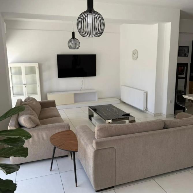 3-bedroom house in Limassol №152737: https://dom.com.cy/en/catalog/rent/152737/ (dom.com.cy)