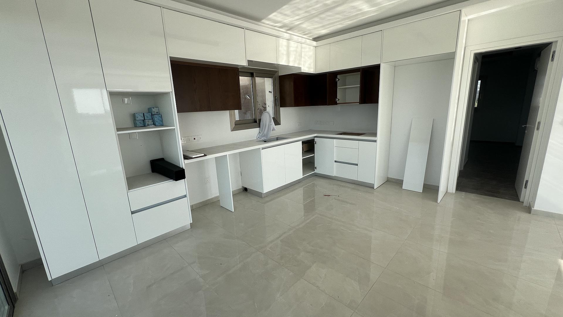 New 2-bedroom penthouse in Paphos № 153689: https://dom.com.cy/en/catalog/sale/153689/ (dom.com.cy)
