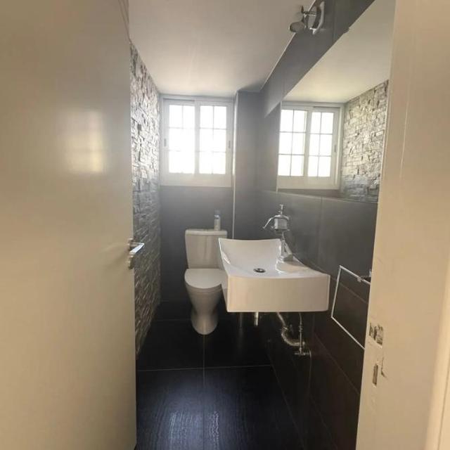 3-bedroom house in Limassol №152737: https://dom.com.cy/en/catalog/rent/152737/ (dom.com.cy)