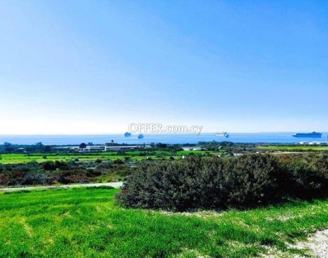 Development Land for sale in Pyrgos - Tourist Area, Limassol: https://www.offer.com.cy/en/development-land-for-sale-in-pyrgos-tourist-area-limassol/21-816496/ (www.offer.com.cy)