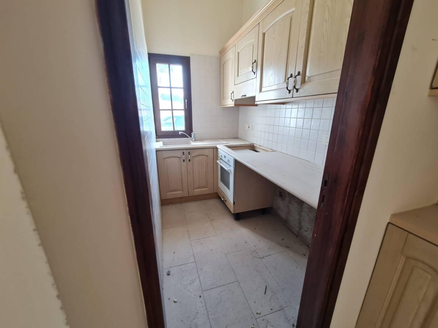 5-bedroom villa in Larnaca № 153151: https://dom.com.cy/en/catalog/sale/153151/ (dom.com.cy)