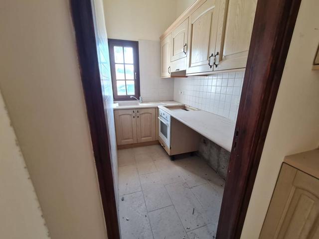 5-bedroom villa in Larnaca № 153151: https://dom.com.cy/en/catalog/sale/153151/ (dom.com.cy)