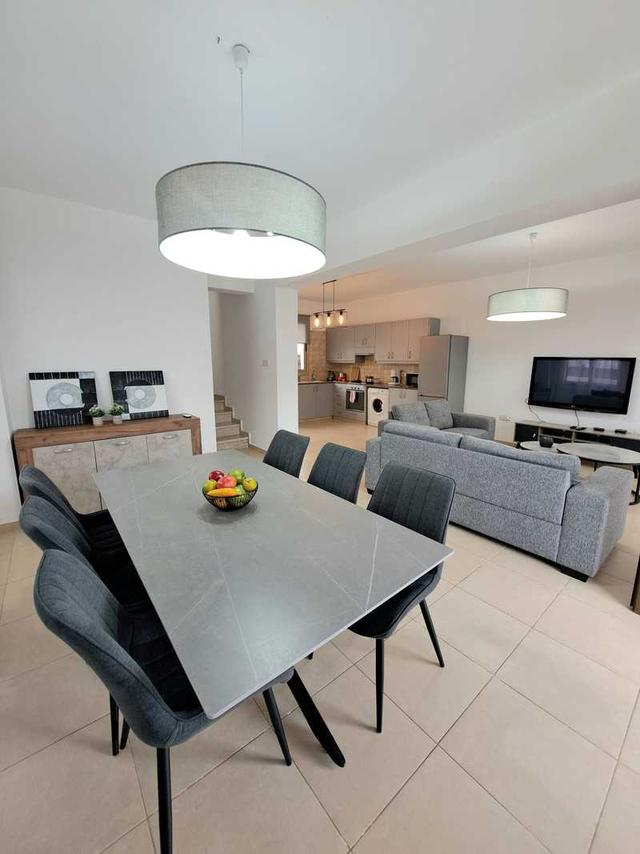 Luxury 3 bedroom villa with a pool: https://www.bazaraki.com/adv/5795916_luxury-3-bedroom-villa-with-a-pool (www.bazaraki.com)