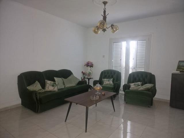 3 Beds 3 Baths House: https://www.facebook.com/marketplace/item/3675489166082502 (www.facebook.com)