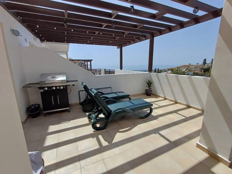 2 Bedroom Apartment for Sale in Peyia: https://www.facebook.com/marketplace/item/1039295661474611 (www.facebook.com)