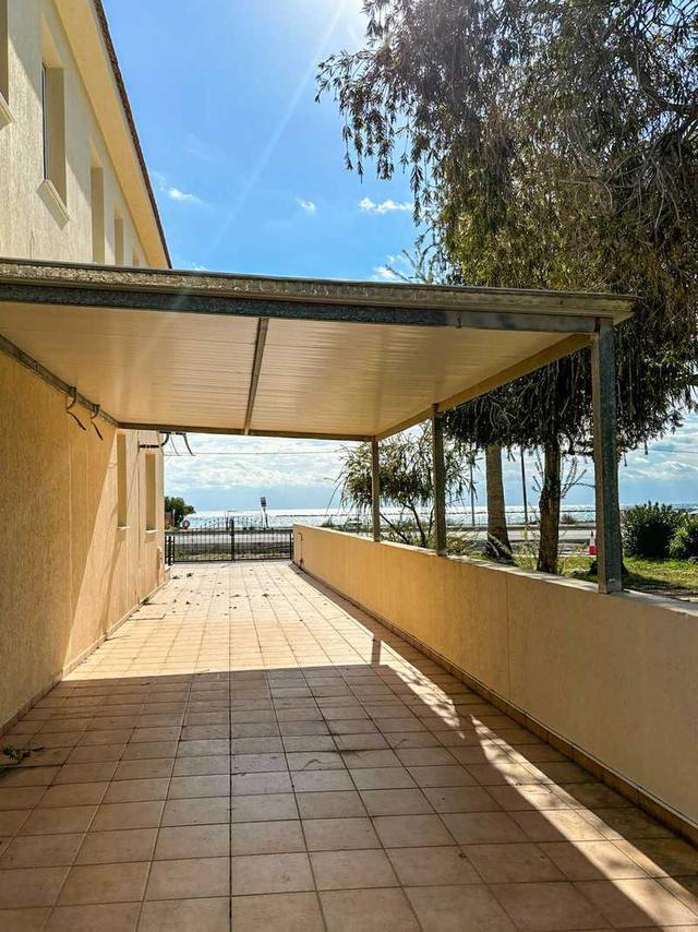 3-bedroom detached house to rent: https://www.bazaraki.com/adv/5798566_3-bedroom-detached-house-to-rent (www.bazaraki.com)