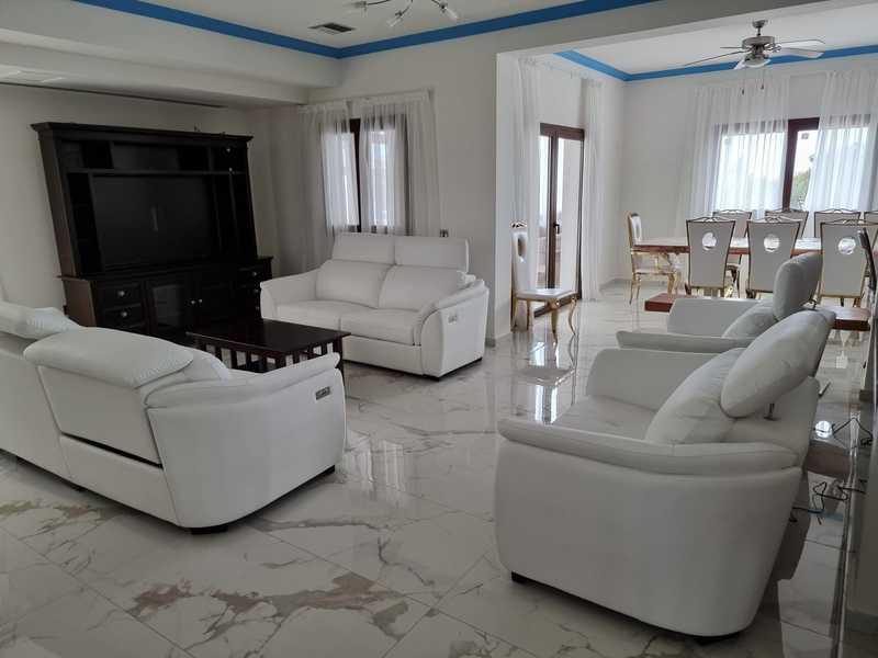  5-bedroom detached house to rent: https://www.bazaraki.com/adv/5789294_5-bedroom-detached-house-to-rent (www.bazaraki.com)