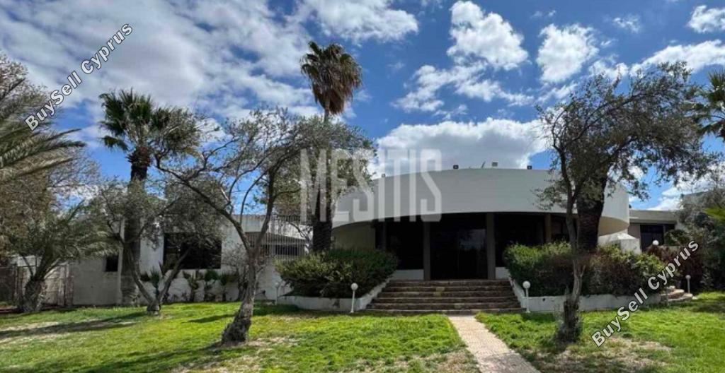 5 Bedroom Detached house for sale in Strovolos, Nicosia: https://www.buysellcyprus.com/property-for-sale/nicosia/strovolos/5-bed-detached-house-for-sale-strovolos-nicosia-1792928.html (www.buysellcyprus.com)