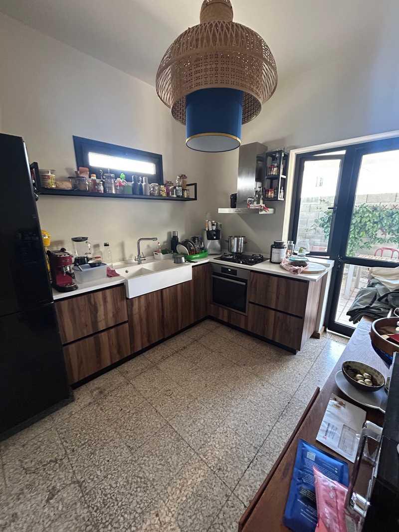 3-bedroom maisonette to rent: https://www.bazaraki.com/adv/5786780_3-bedroom-maisonette-to-rent (www.bazaraki.com)