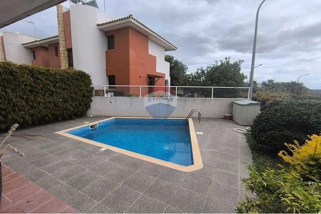 4-bedroom detached house for sale: https://www.bazaraki.com/adv/5793156_4-bedroom-detached-house-for-sale (www.bazaraki.com)