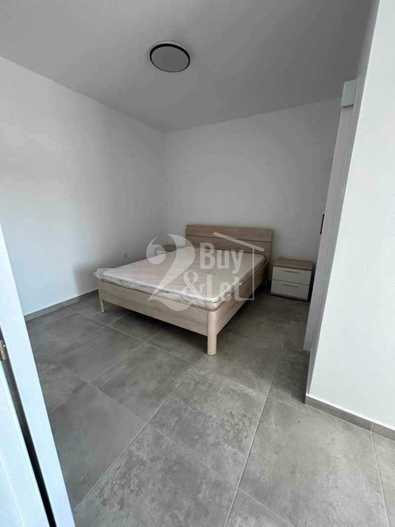 3-bedroom apartment for sale: https://www.bazaraki.com/adv/5795358_3-bedroom-apartment-for-sale (www.bazaraki.com)