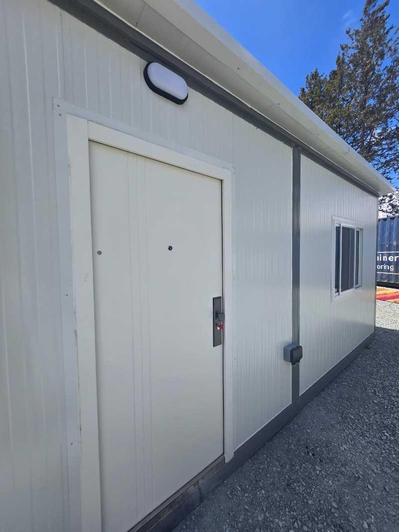 27 m² new prefabricated house - one bedroom, kithcen, toilet room: https://www.bazaraki.com/adv/5794526_27-m2-new-prefabricated-house-one-bedroom-kithcen-toilet-room (www.bazaraki.com)