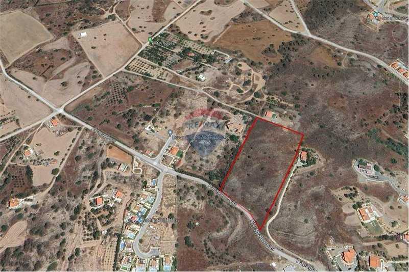 Residential land 15140 m²: https://www.bazaraki.com/adv/5798082_residential-land-15140-m2 (www.bazaraki.com)