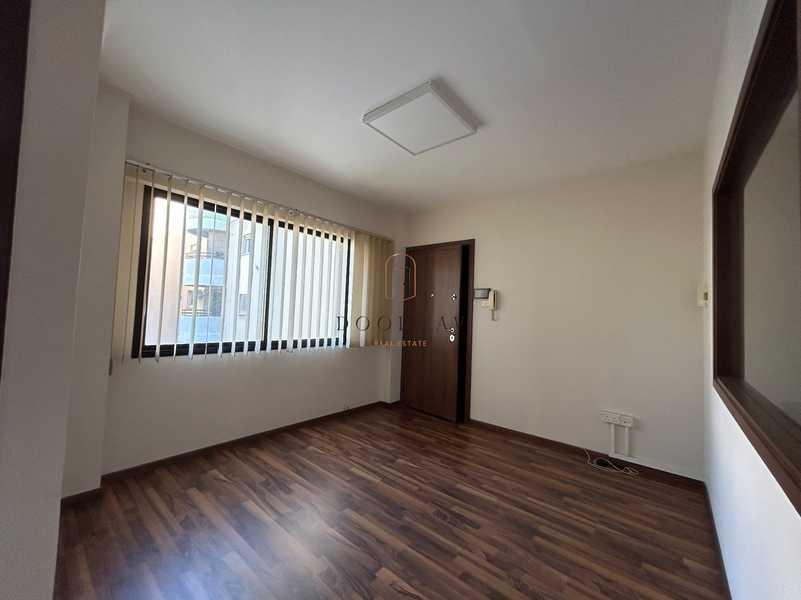 Office in mesa geitonia: https://www.bazaraki.com/adv/5796748_office-in-mesa-geitonia (www.bazaraki.com)