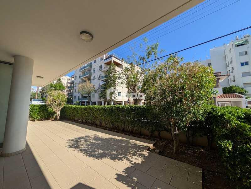 4-bedroom apartment to rent: https://www.bazaraki.com/adv/5787085_4-bedroom-apartment-to-rent (www.bazaraki.com)