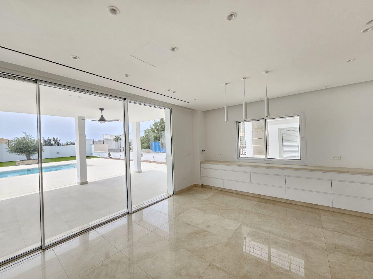 New 5-bedroom villa in Limassol №153651: https://dom.com.cy/en/catalog/rent/153651/ (dom.com.cy)