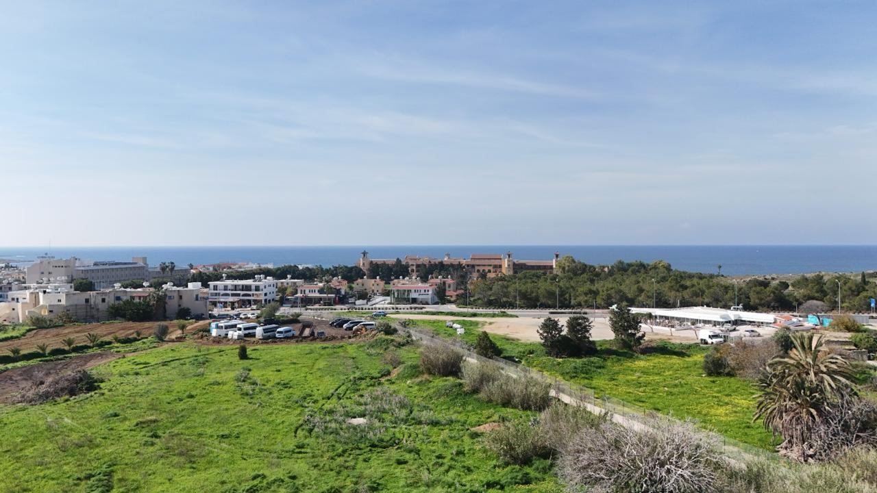 New 3-bedroom apartment in Paphos № 150148: https://dom.com.cy/en/catalog/sale/150148/ (dom.com.cy)