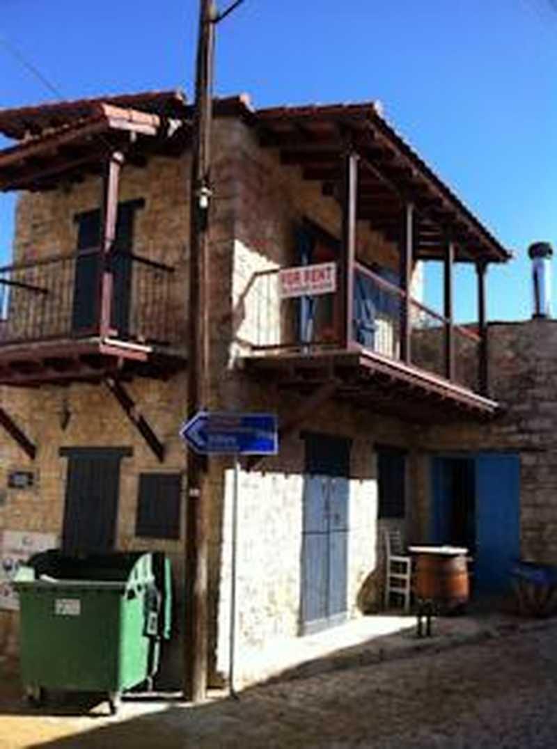 1-bedroom semi-detached to rent: https://www.bazaraki.com/adv/5793493_1-bedroom-semi-detached-to-rent (www.bazaraki.com)