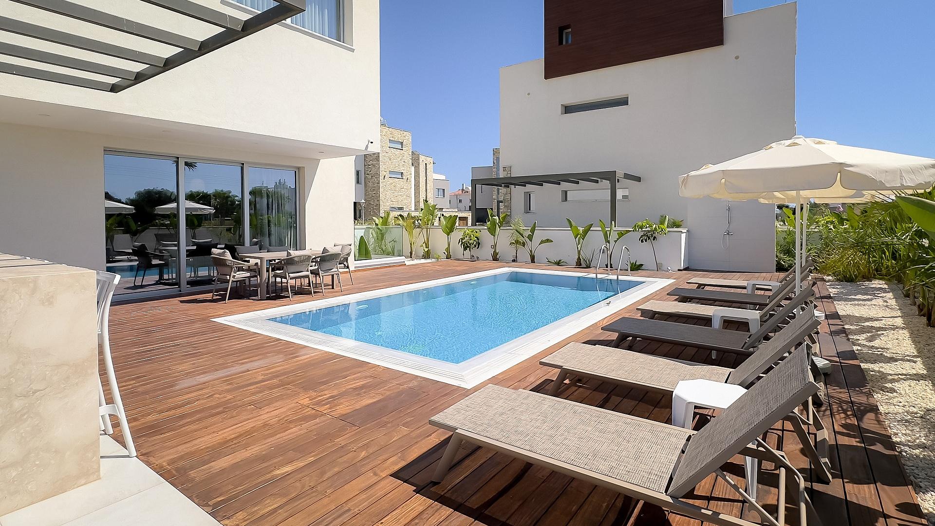 New 4-bedroom villa in Famagusta № 152536: https://dom.com.cy/en/catalog/sale/152536/ (dom.com.cy)