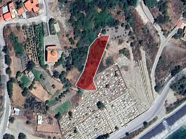 Residential land 753 m²: https://www.bazaraki.com/adv/5798193_residential-land-753-m2 (www.bazaraki.com)