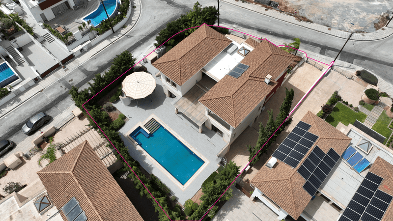 5-bedroom detached house for sale: https://www.bazaraki.com/adv/5798576_5-bedroom-detached-house-for-sale (www.bazaraki.com)