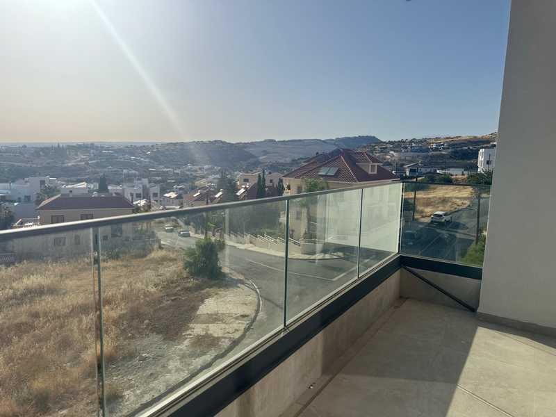 4-bedroom apartment to rent: https://www.bazaraki.com/adv/5794379_4-bedroom-apartment-to-rent (www.bazaraki.com)