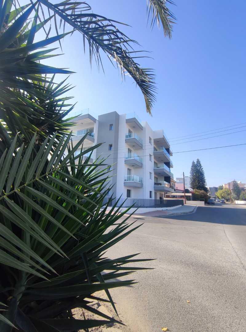 2-bedroom apartment to rent: https://www.bazaraki.com/adv/5797635_2-bedroom-apartment-to-rent (www.bazaraki.com)