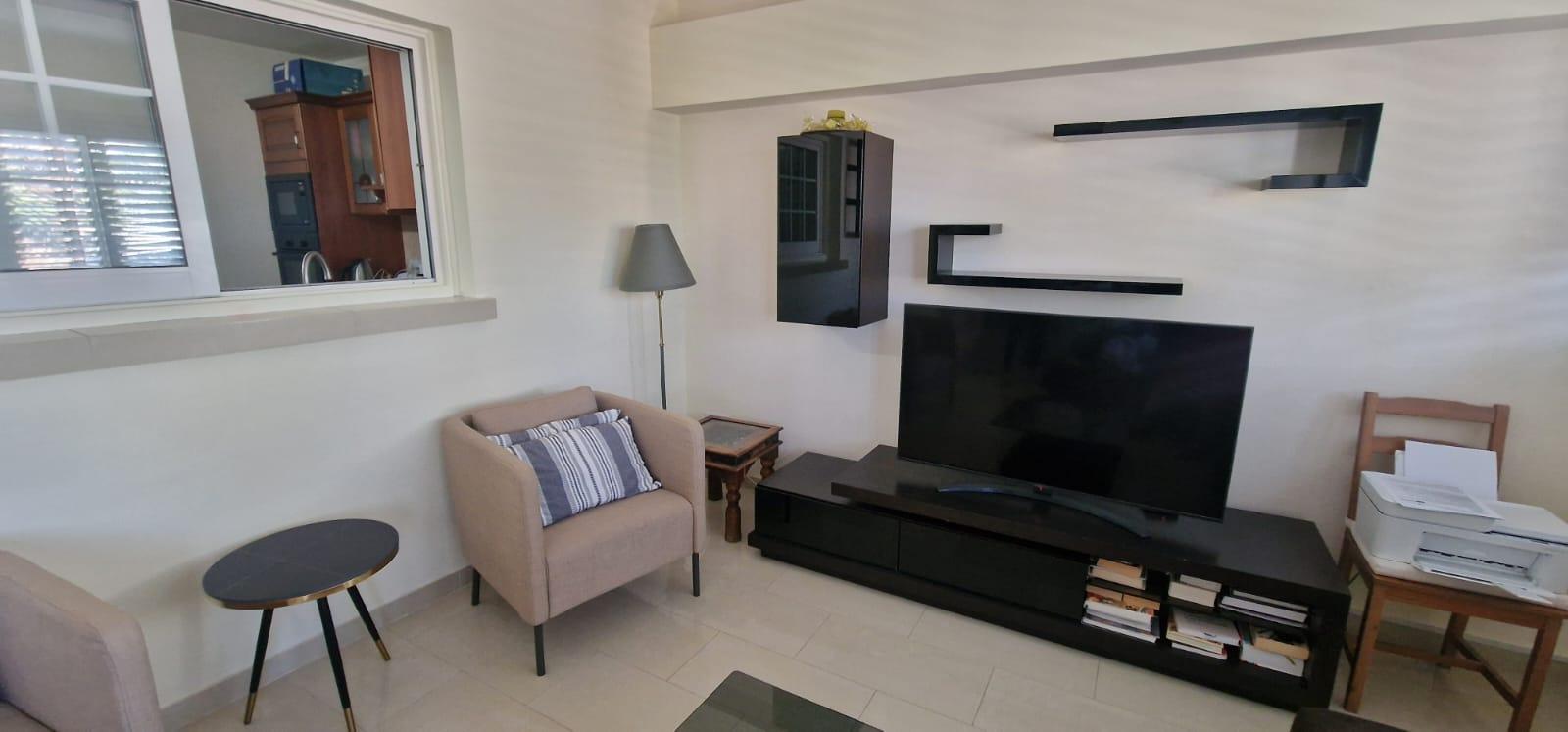 3-bedroom flat in Nicosia № 152152: https://dom.com.cy/en/catalog/sale/152152/ (dom.com.cy)