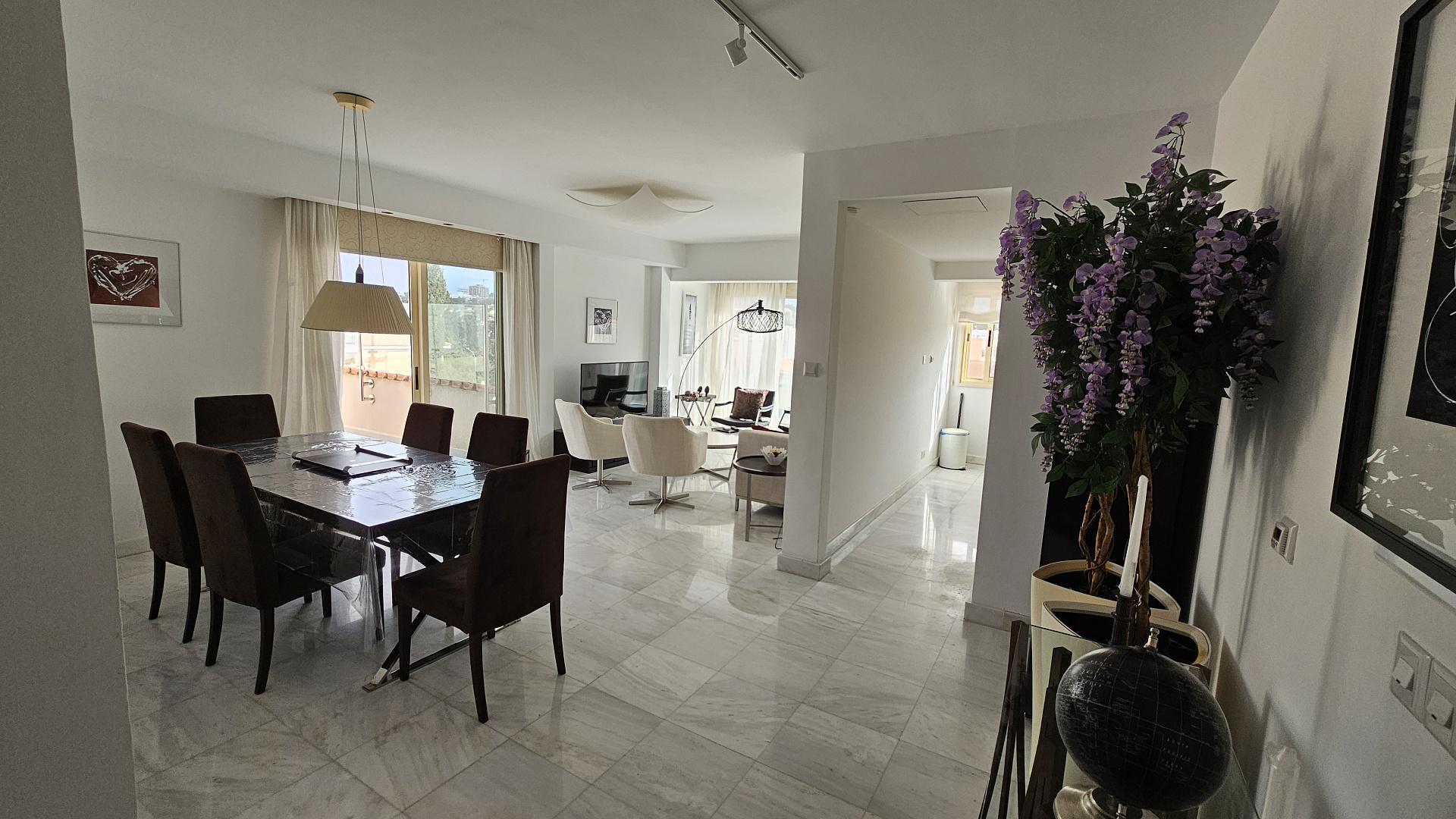 3-bedroom apartment in Paphos № 154000: https://dom.com.cy/en/catalog/sale/154000/ (dom.com.cy)